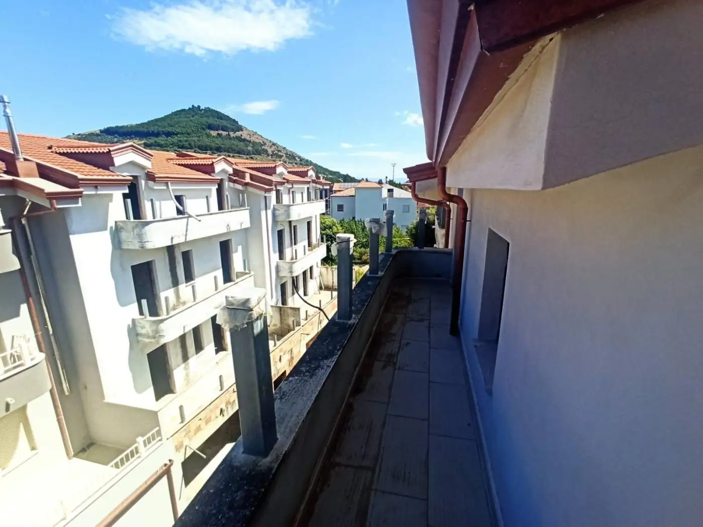 Villa a schiera Strada Provinciale SS87-Castel Morrone-Limatola, Castel Morrone - foto 2