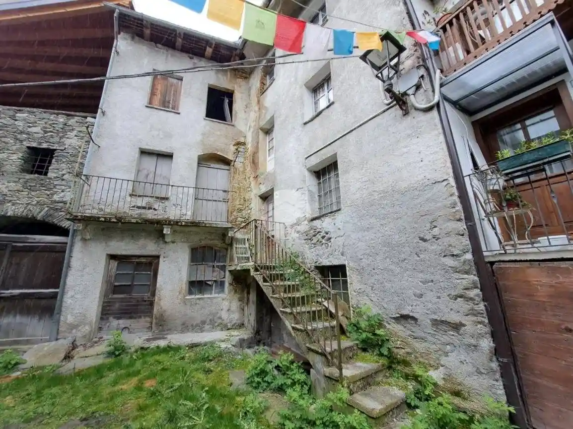 Casa indipendente in vendita a La Salle