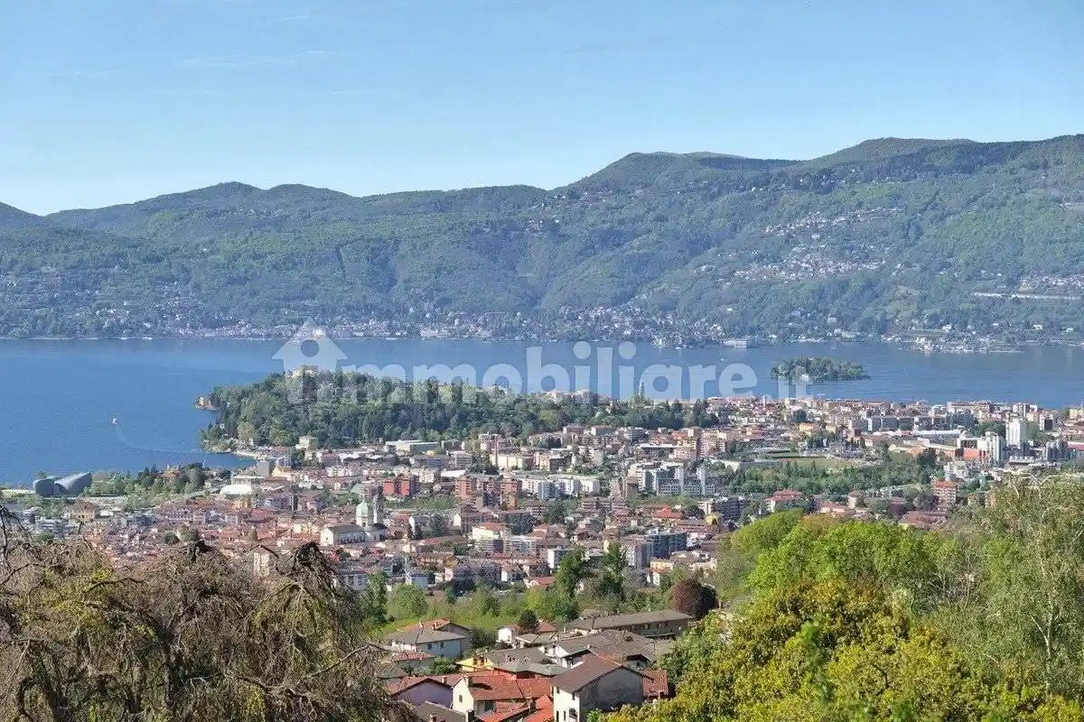 Appartamento in vendita a Arizzano