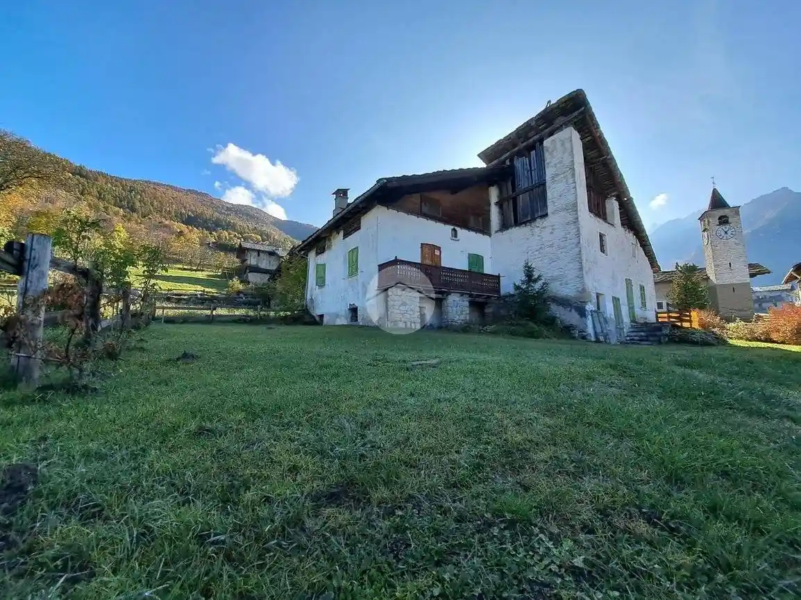 Casa indipendente in vendita a Aymavilles