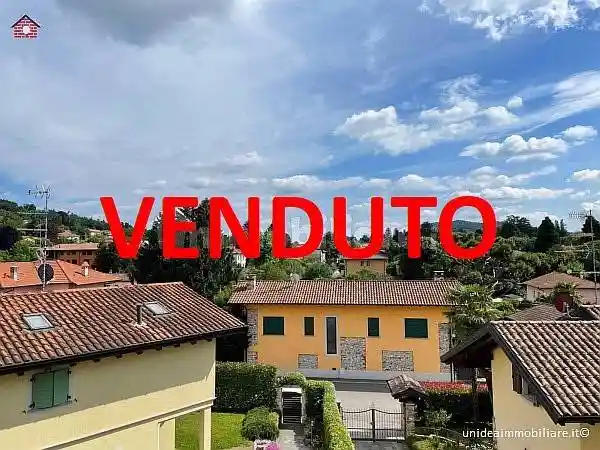 Appartamento in vendita a Travedona-Monate