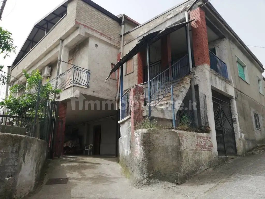 Villa in vendita a Ruviano