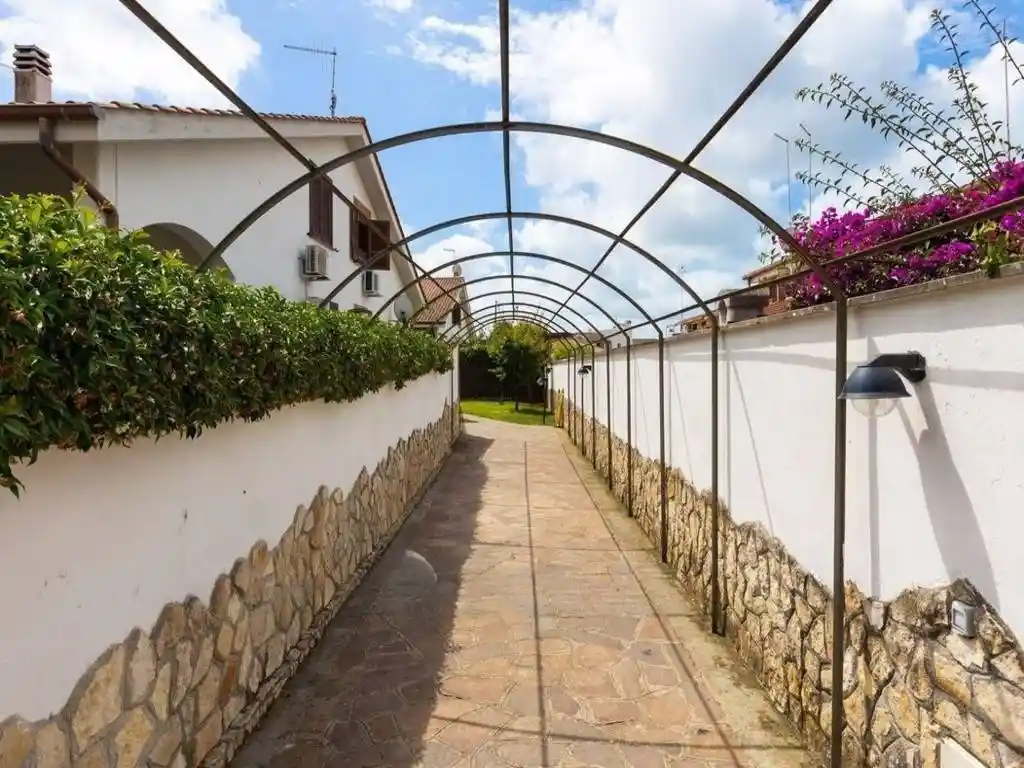 Villa in vendita a Ardea