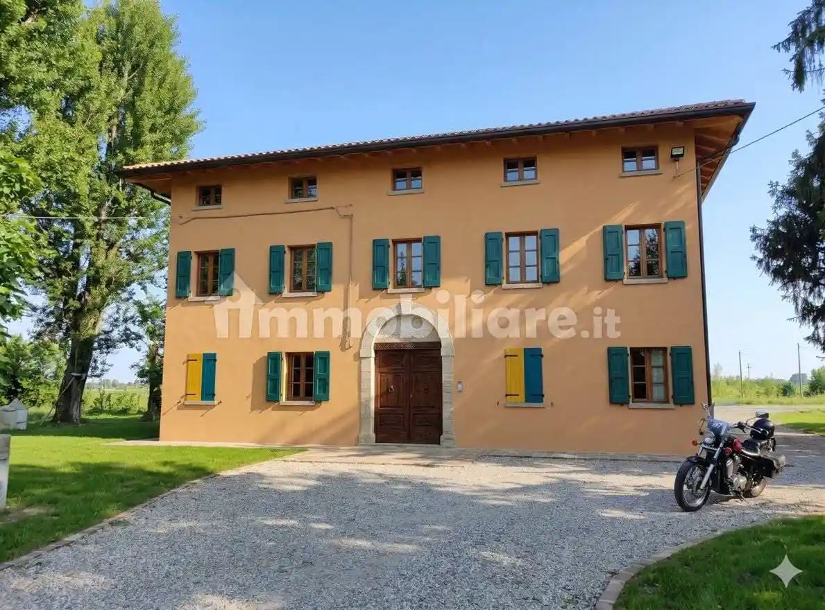 Rustico - Casale in vendita a Ravarino