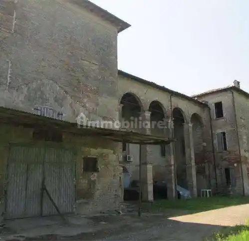 Rustico - Casale in vendita a Modena