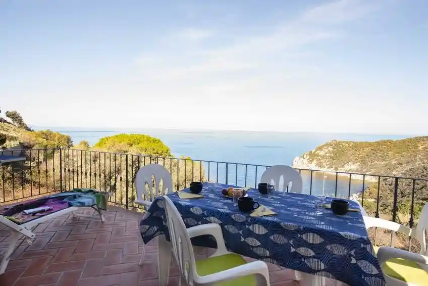 Appartamento in vendita a Marciana