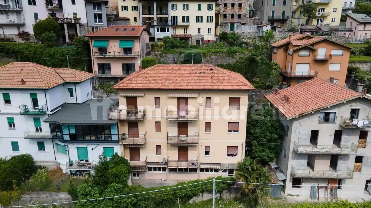 Villa in vendita a Laglio