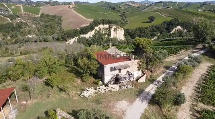 Rustico - Casale in vendita a Ascoli Piceno