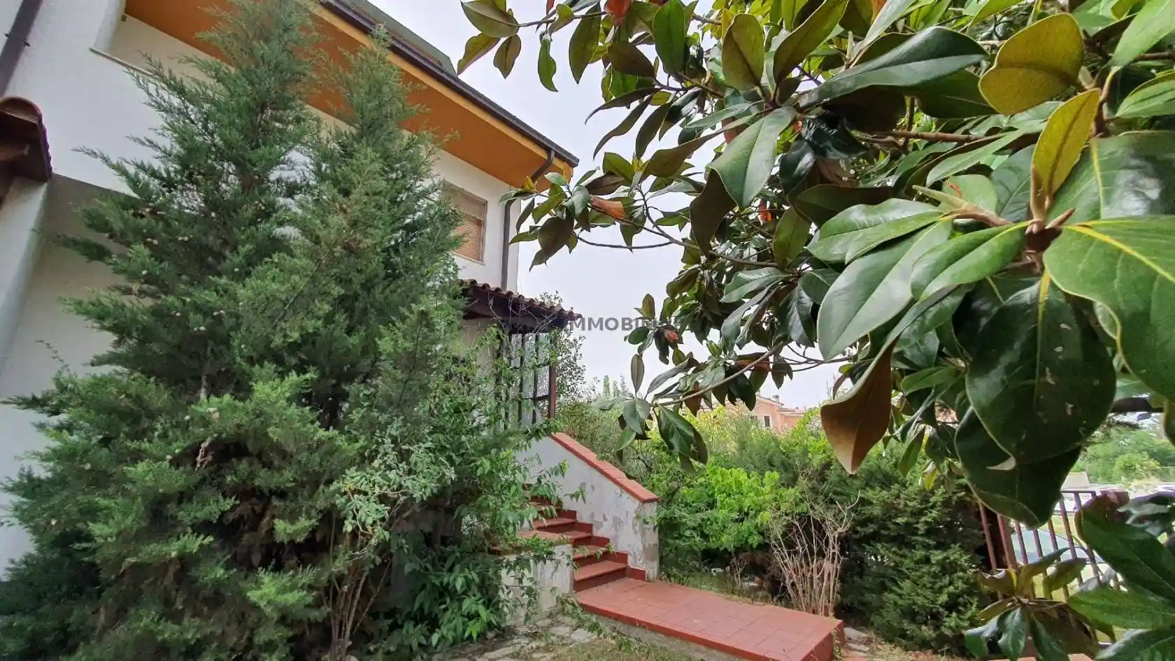 Villa in vendita a Folignano