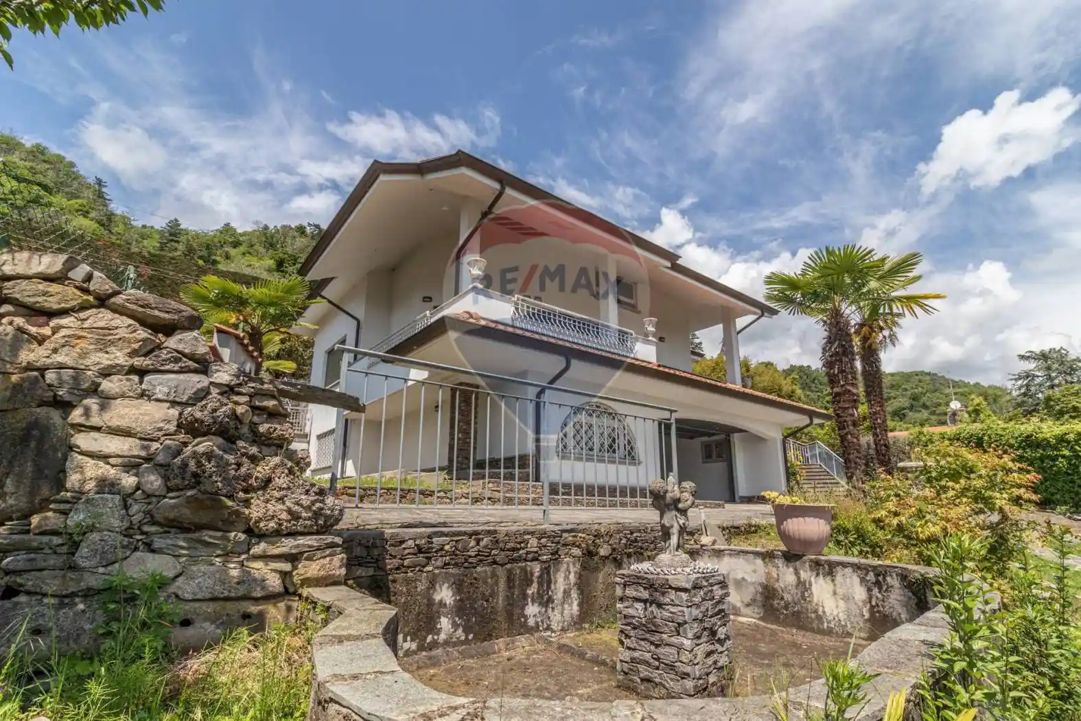 Villa in vendita a Meina