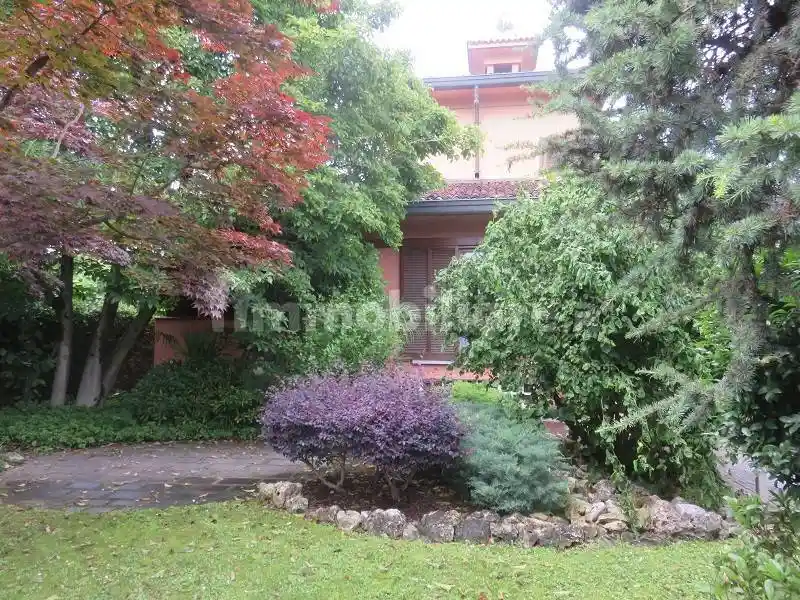 Villa in vendita a Fino Mornasco