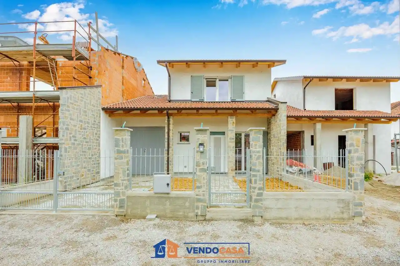Villa in vendita a Cherasco