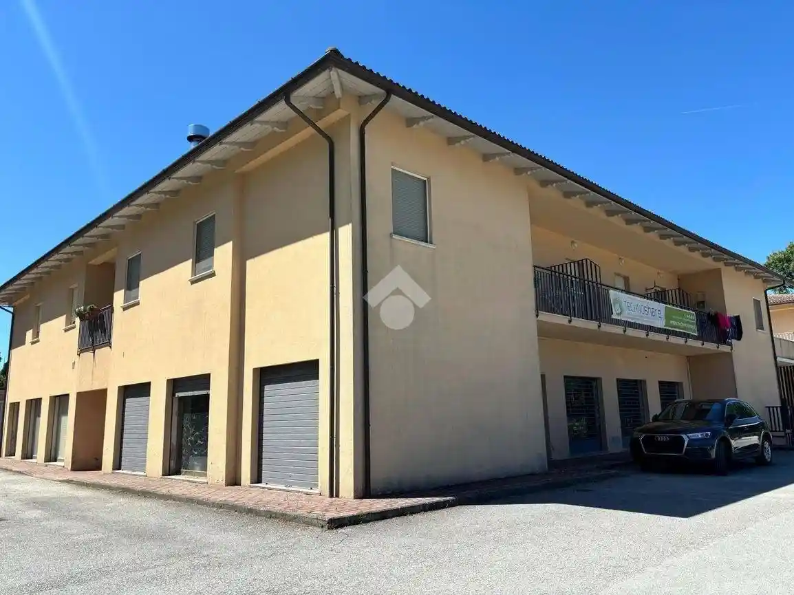 Palazzo - Edificio in vendita a Scheggia e Pascelupo