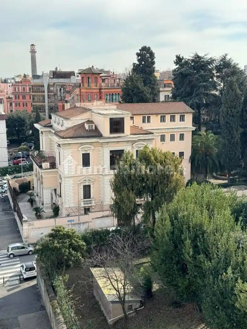 Casa indipendente in vendita a Roma