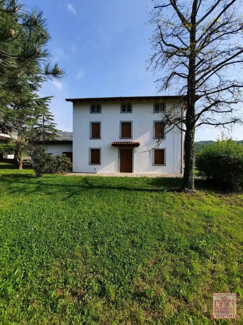 Villa in vendita a Travesio