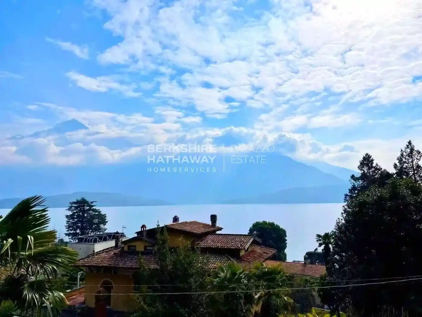 Appartamento in vendita a Domaso