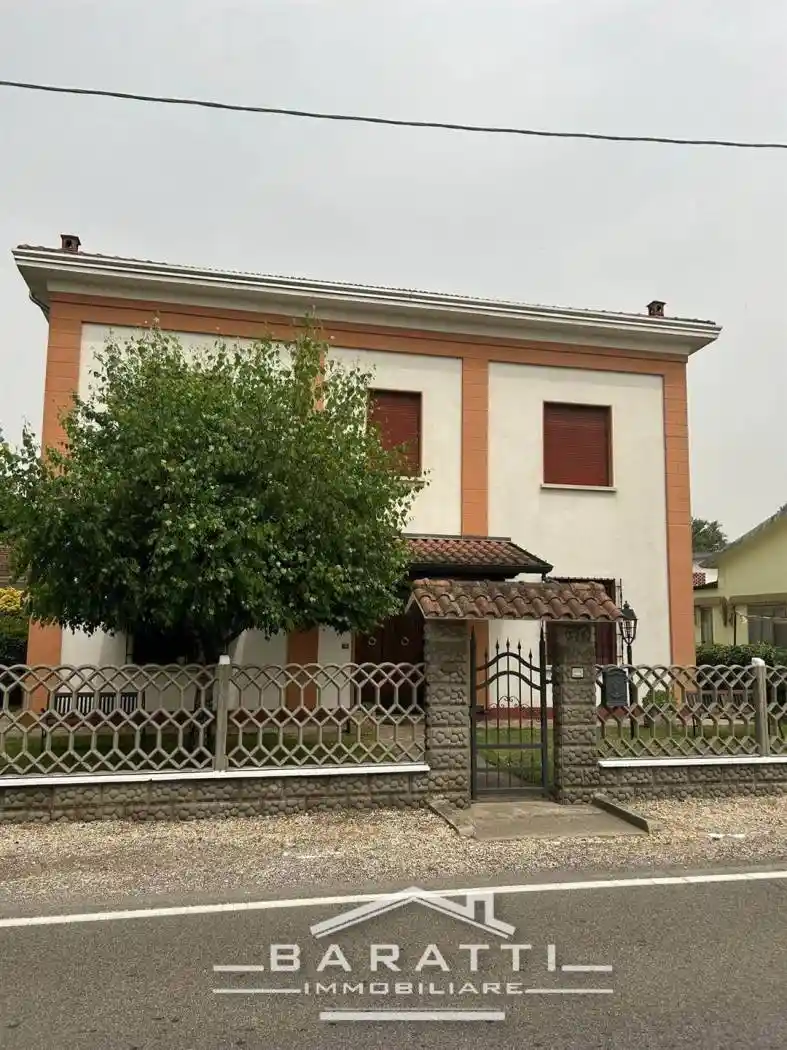 Casa indipendente in vendita a Suzzara