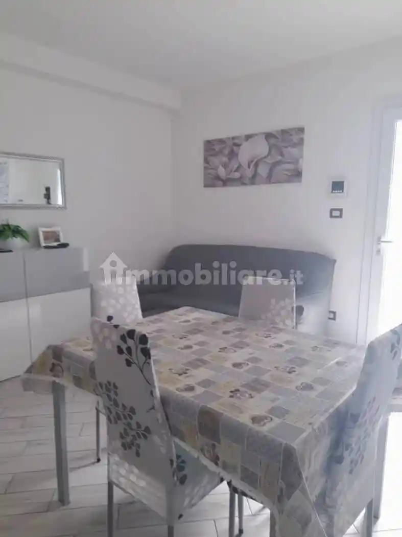 Villa unifamiliare via Roma San C., Centro, Nogarole Rocca - foto 2