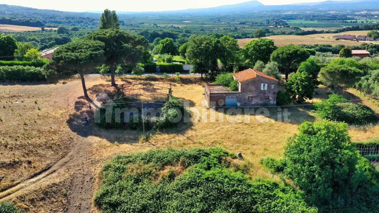 Rustico - Casale in vendita a Sutri