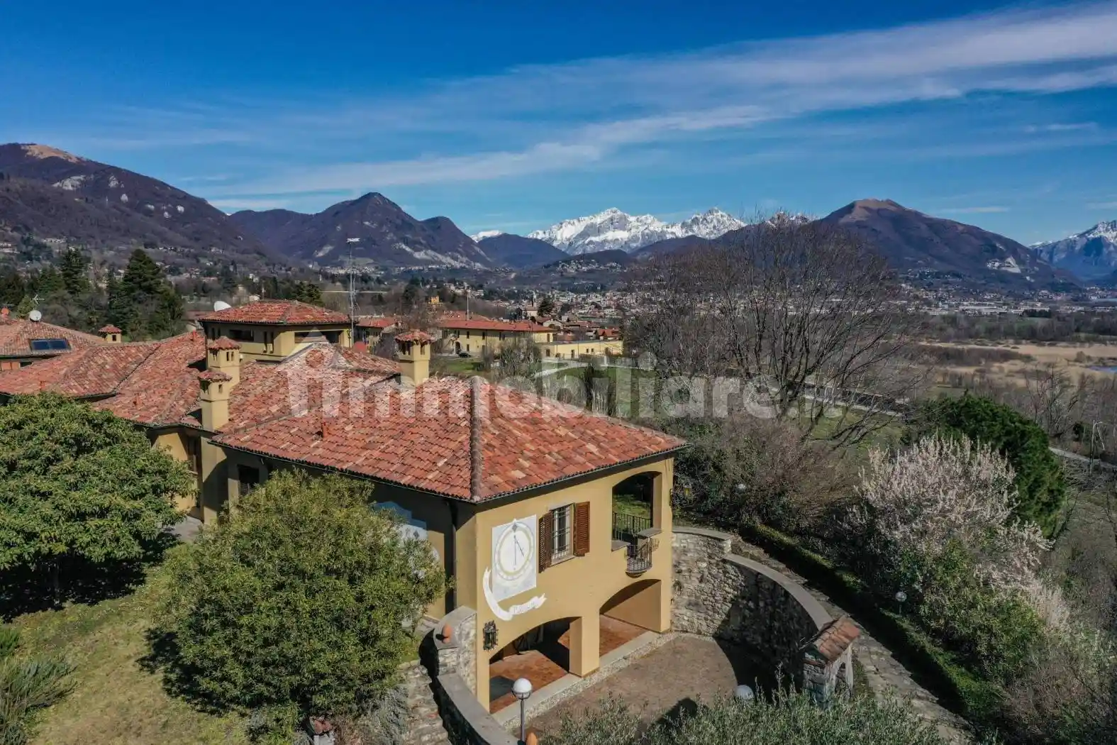 Villa in vendita a Albavilla