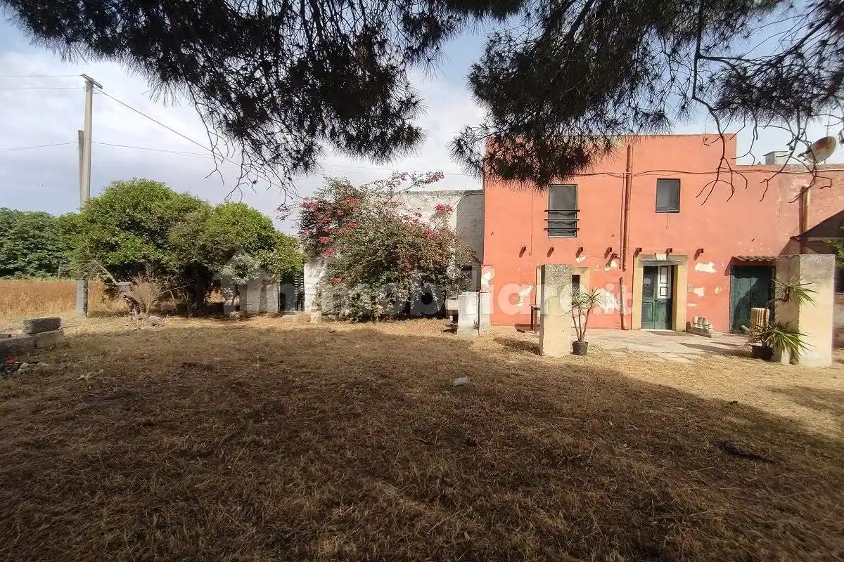 Villa in vendita a Lequile