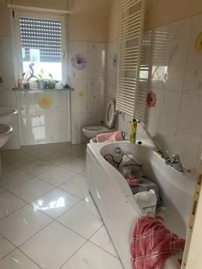 Quadrilocale via Caraglio 17, Centro Storico, Cuneo - foto 4