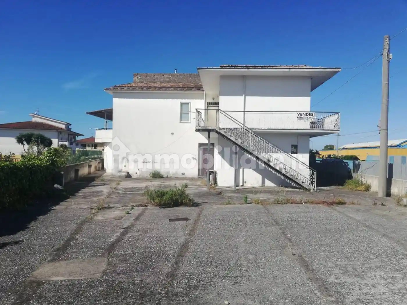 Palazzo - Edificio in vendita a Santi Cosma e Damiano