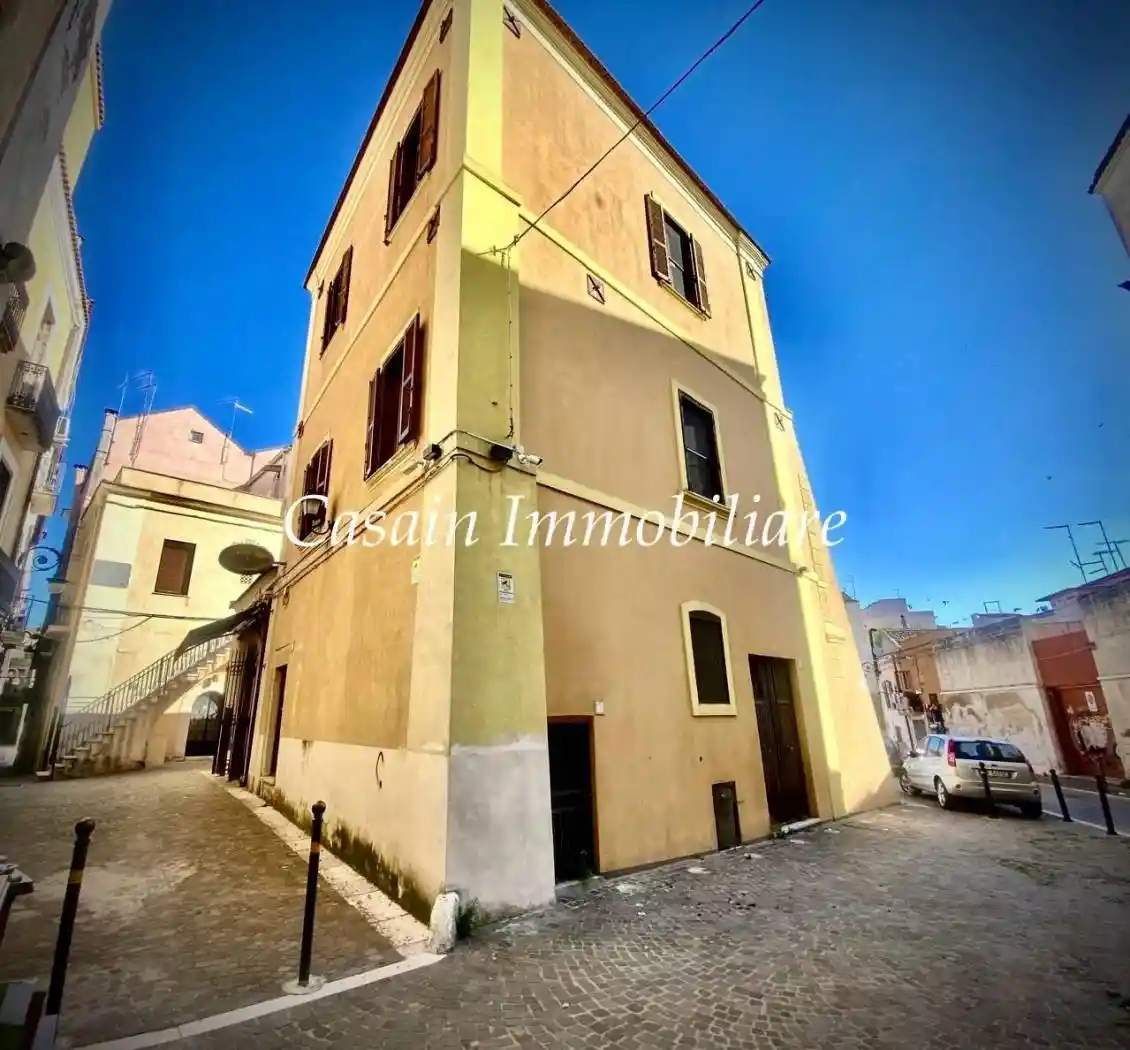 Palazzo - Edificio in vendita a Foggia
