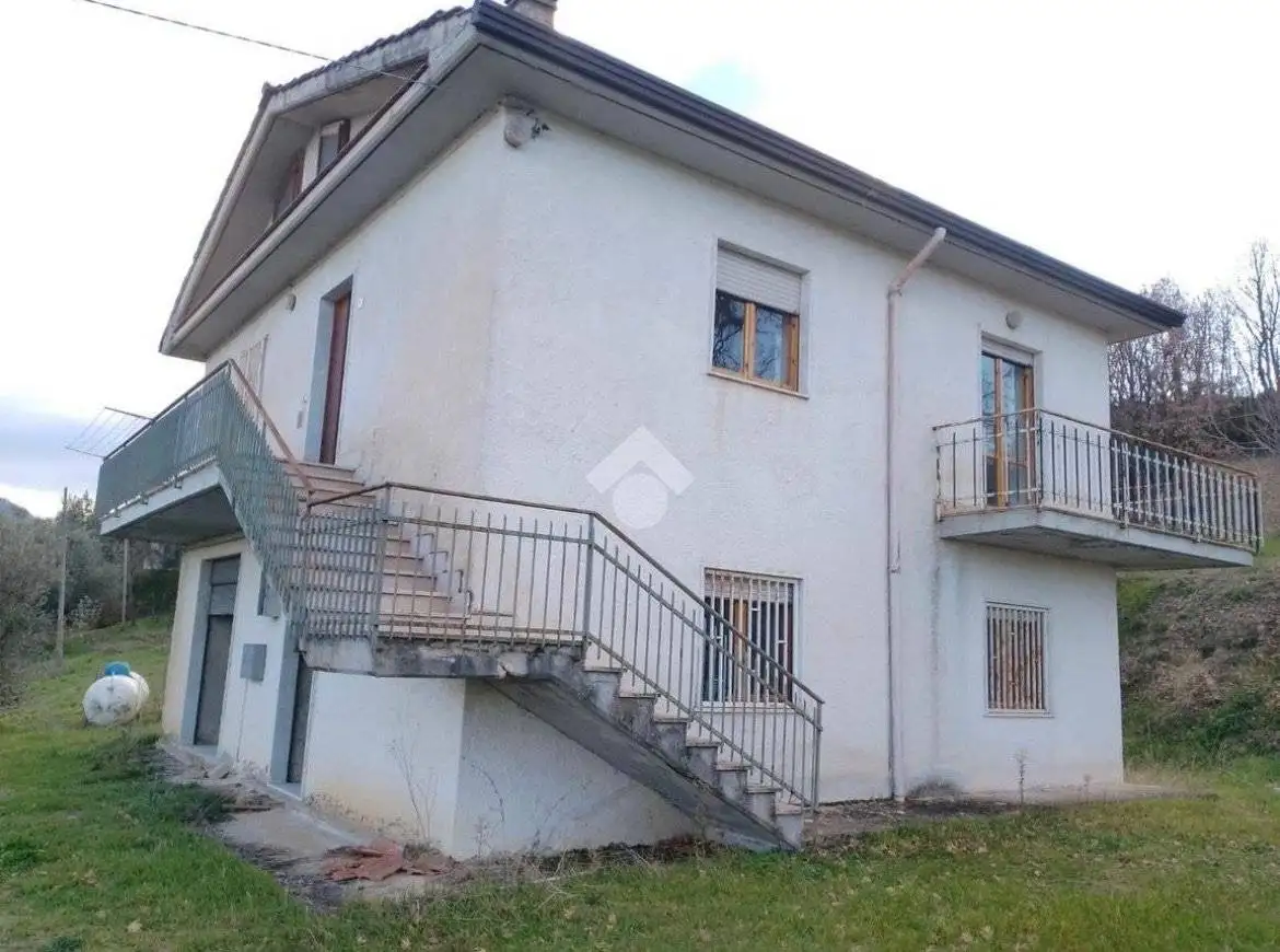 Villa in vendita a Montemarano