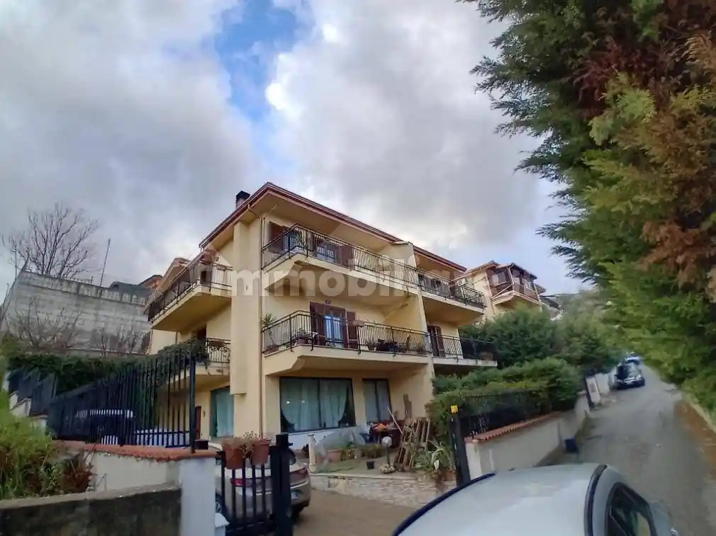 Villa in vendita a Mendicino