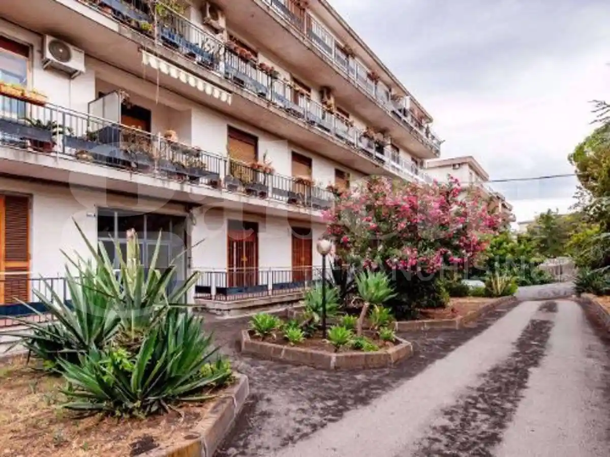 Appartamento in vendita a Tremestieri Etneo