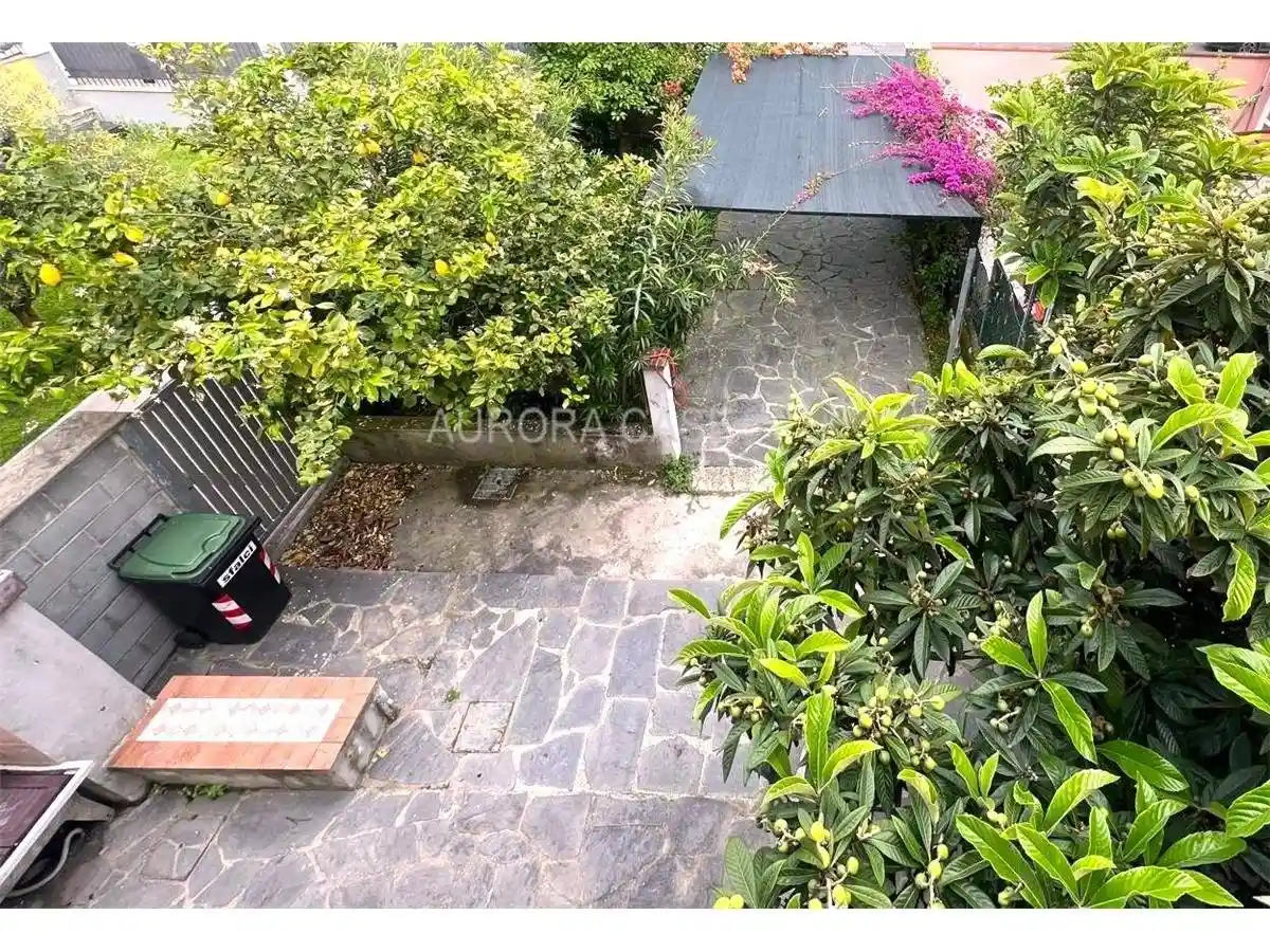 Villa in vendita a Carrara