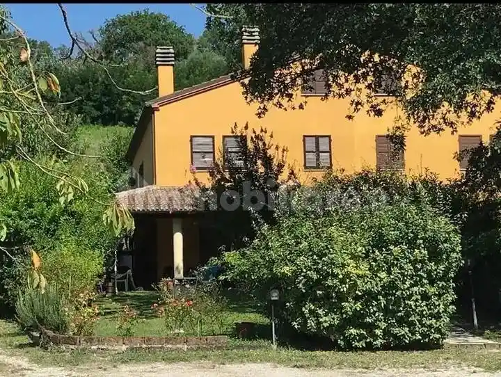 Villa in vendita a Mombaroccio