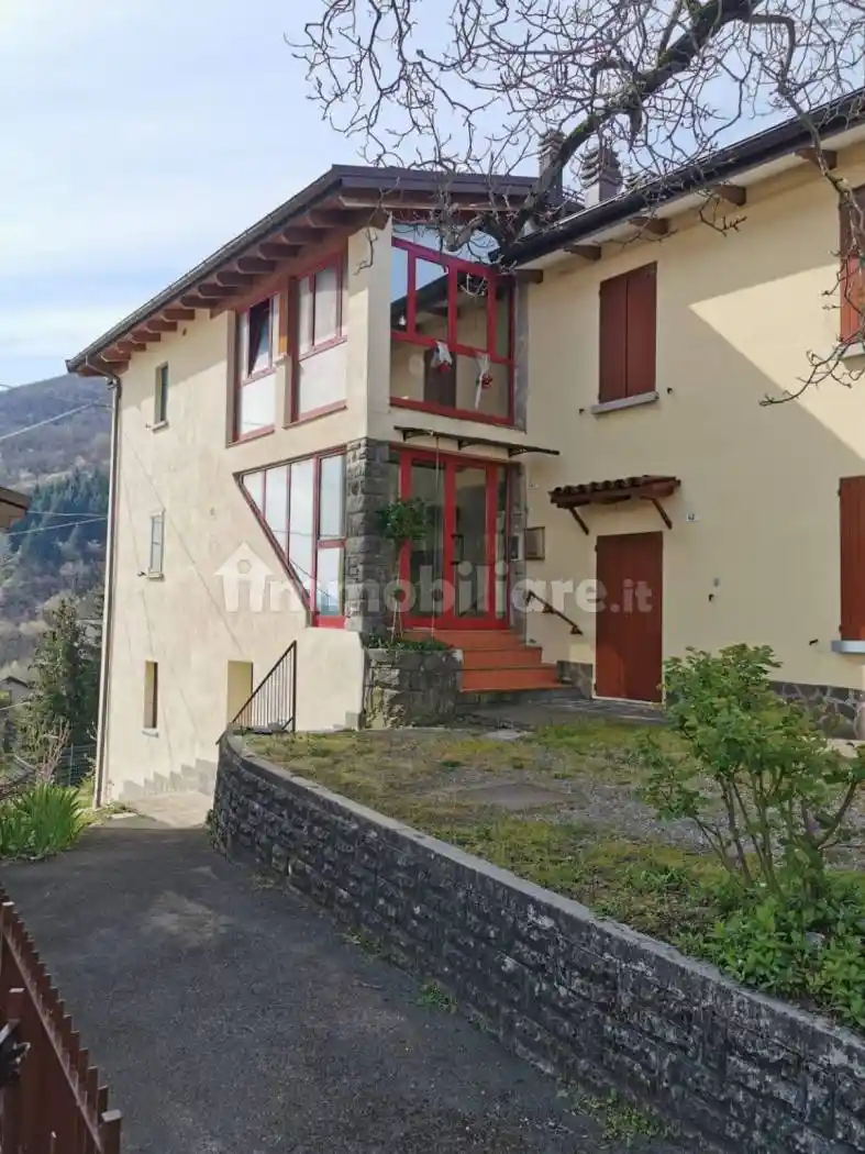 Appartamento in vendita a Lizzano in Belvedere