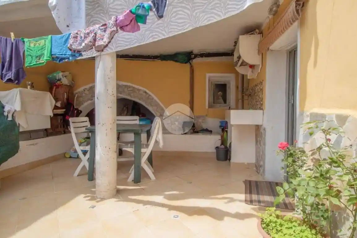 Casa indipendente in vendita a Imperia