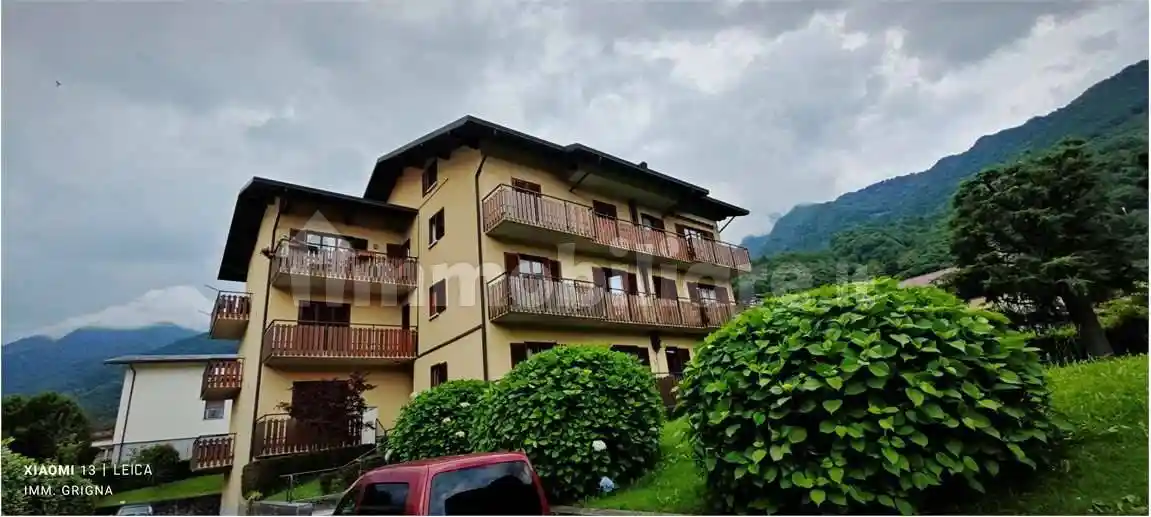 Appartamento in vendita a Introbio
