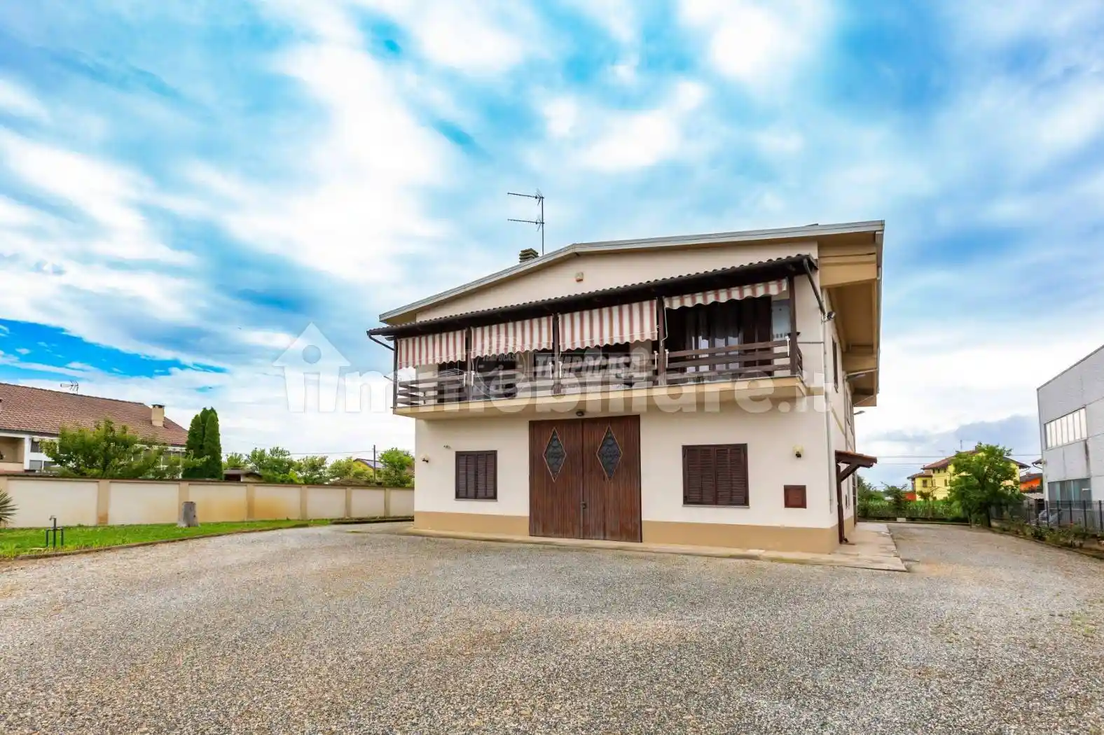 Casa indipendente in vendita a Santena