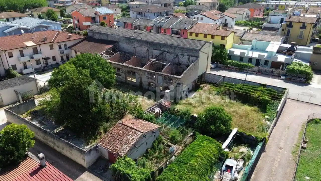 Rustico - Casale in vendita a Mozzecane