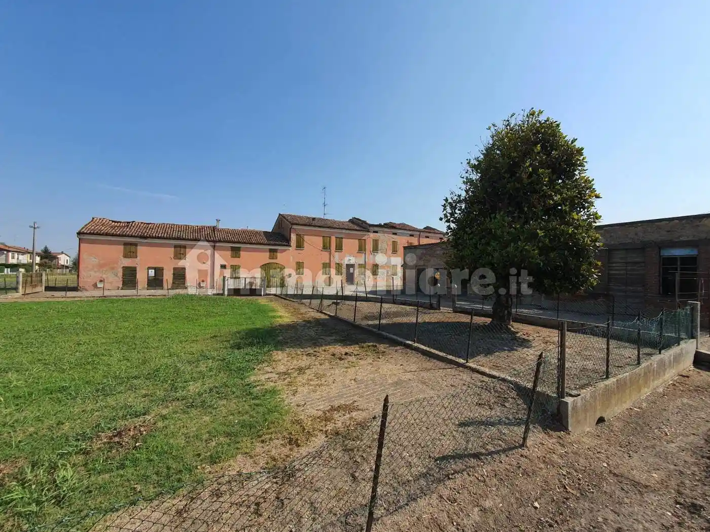 Villa in vendita a Luzzara