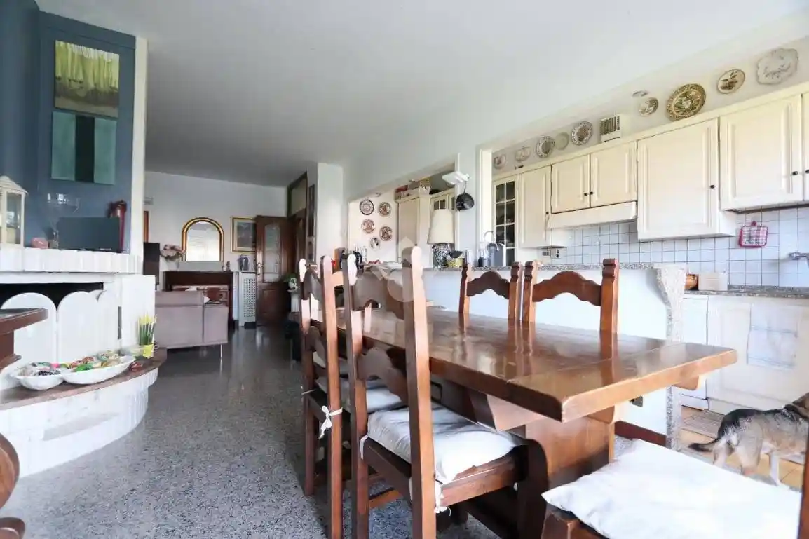 Quadrilocale via 24 Maggio 26, Centro, Alba Adriatica - foto 3