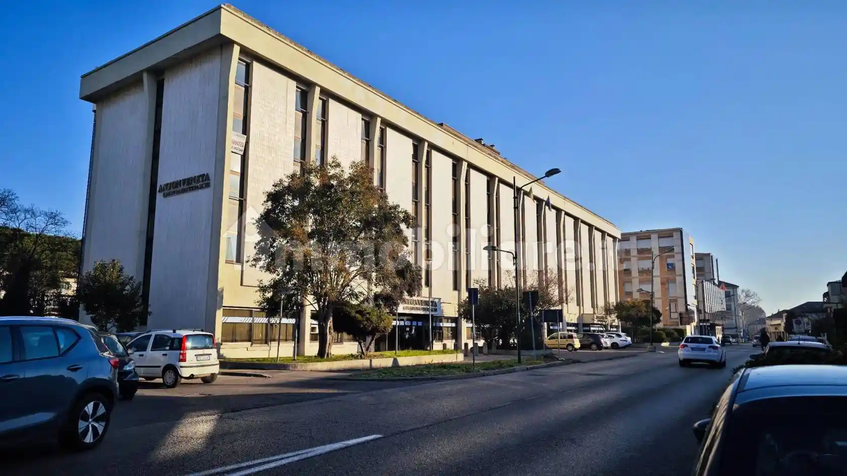 Palazzo - Edificio in vendita a Rovigo