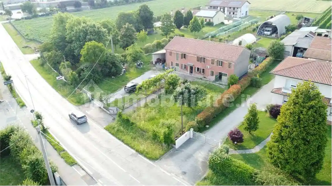 Rustico - Casale in vendita a Trevignano