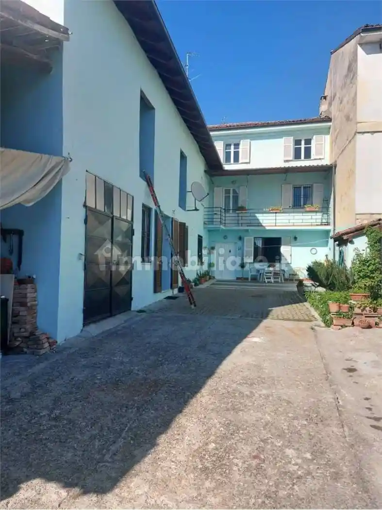 Terratetto unifamiliare 150 m², buono stato, Centro, Villaromagnano - foto 2