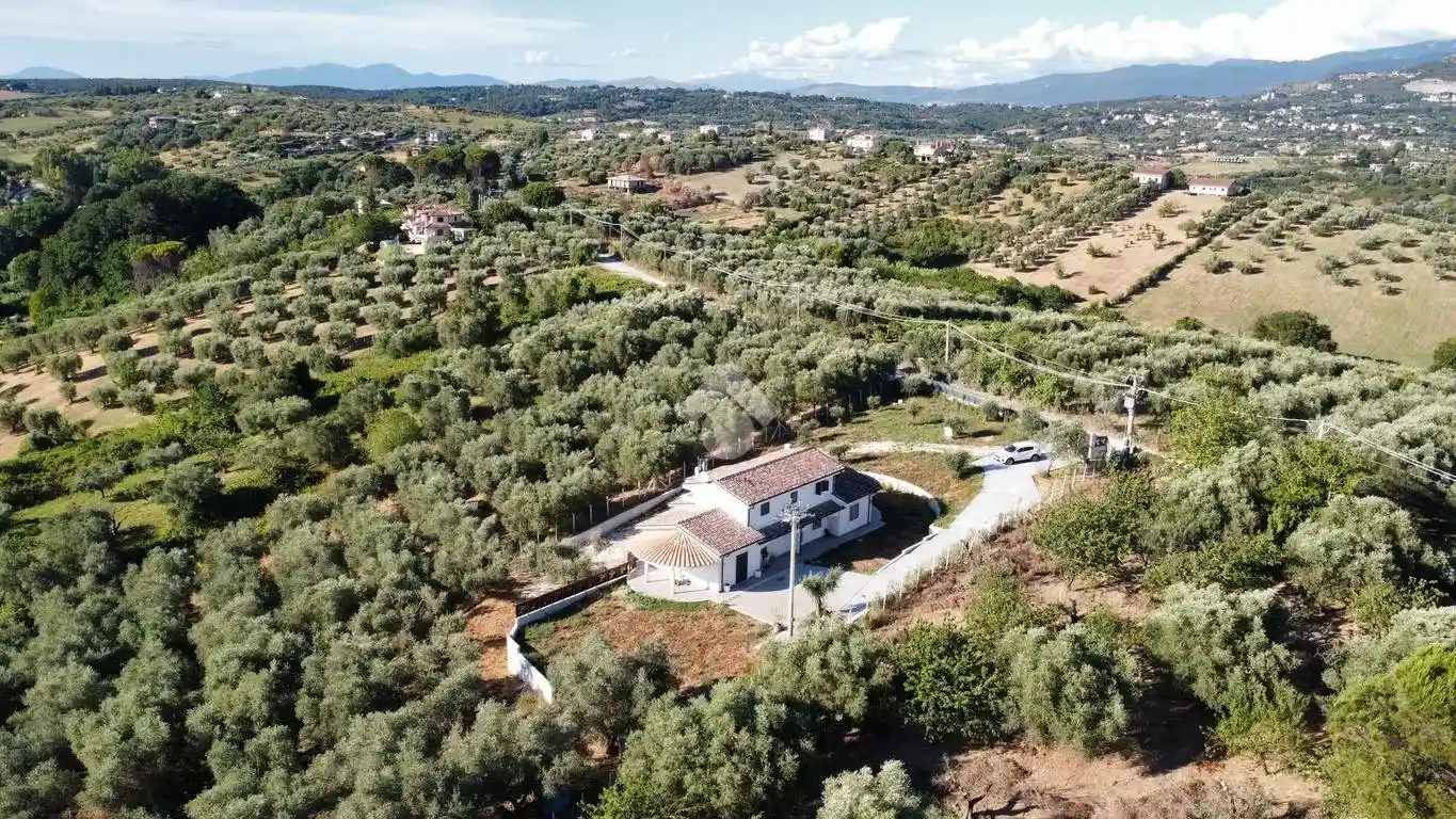 Villa in vendita a Mentana