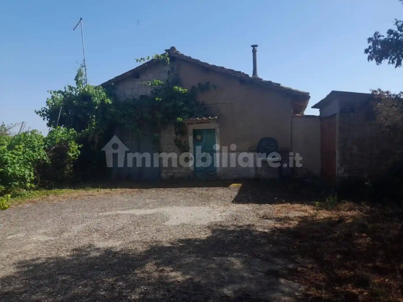 Rustico - Casale in vendita a Caprarola