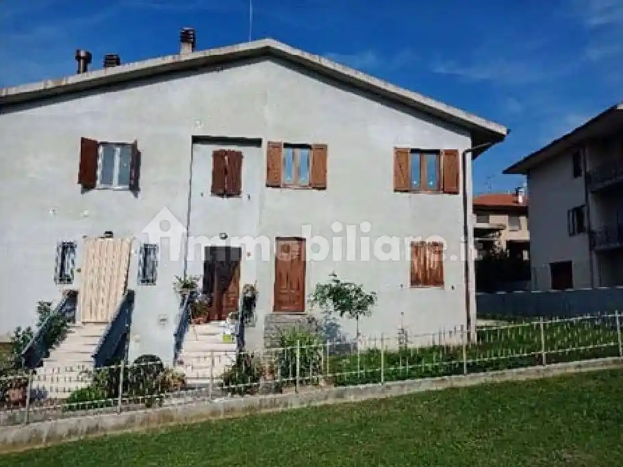 Appartamento in vendita a Fratte Rosa