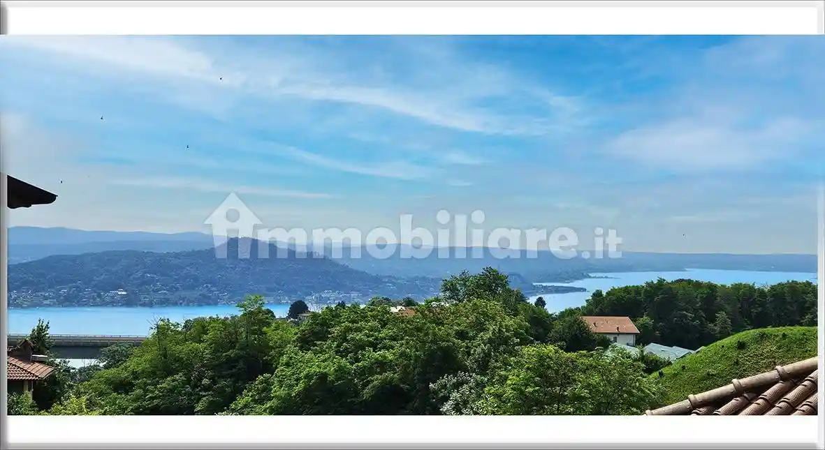 Appartamento in vendita a Nebbiuno