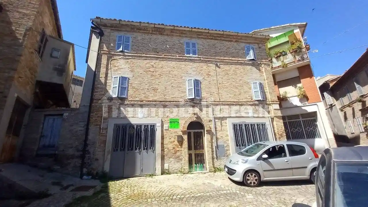 Casa indipendente in vendita a Monte San Pietrangeli