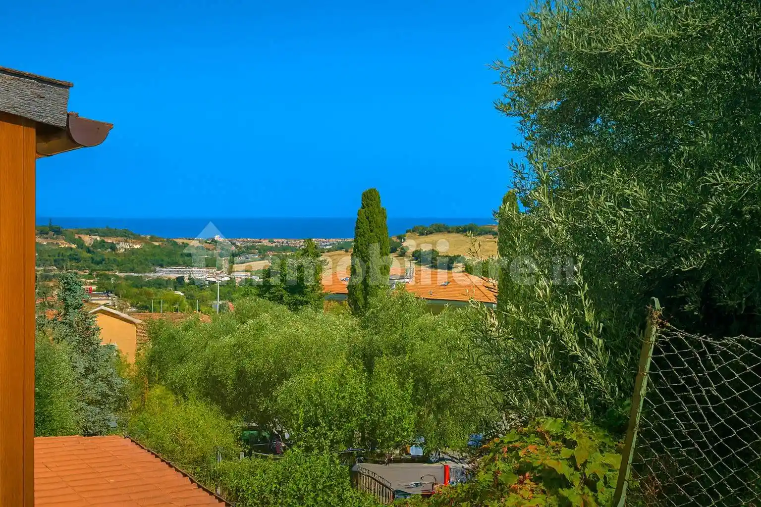 Appartamento in vendita a Loreto