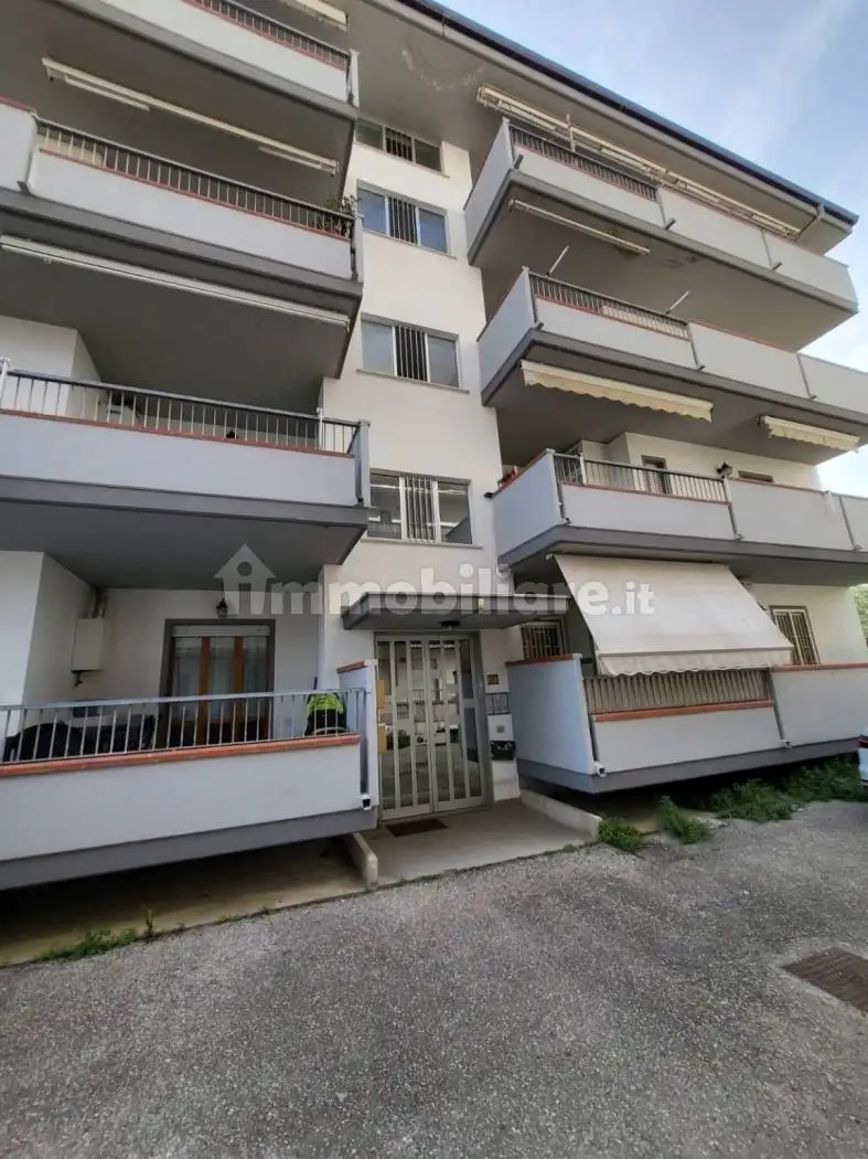 Appartamento in affitto a Alba Adriatica